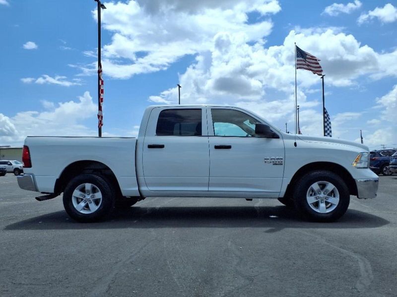 2023 Ram 1500 Classic SLT photo 3