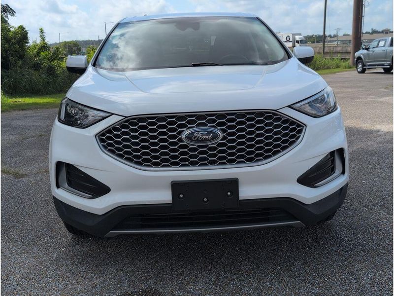 Used 2024 Ford Edge SELImage 8