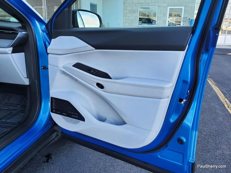 New 2026 Jeep Cherokee Limited 4x4