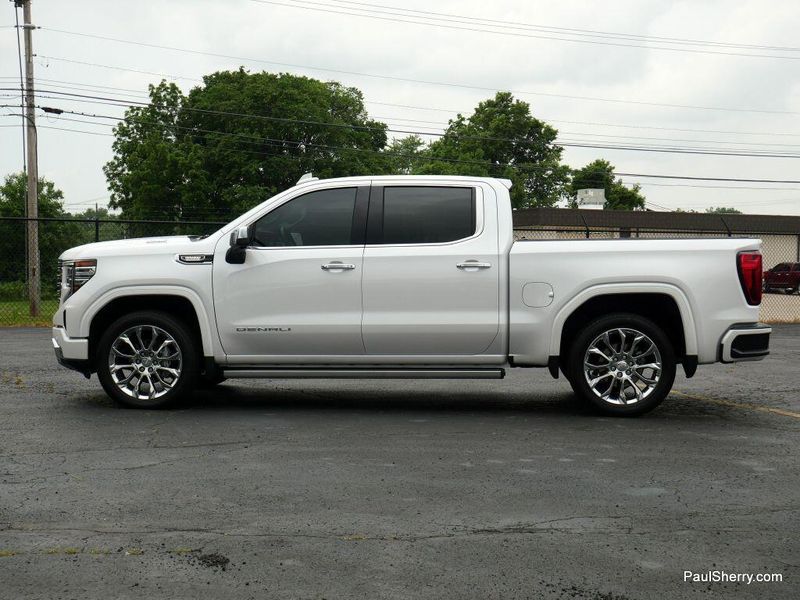 2023 GMC Sierra 1500 DenaliImage 8