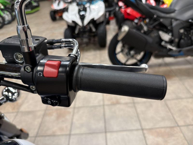 New 2026 Kawasaki VULCAN 900 CLASSIC Image 24