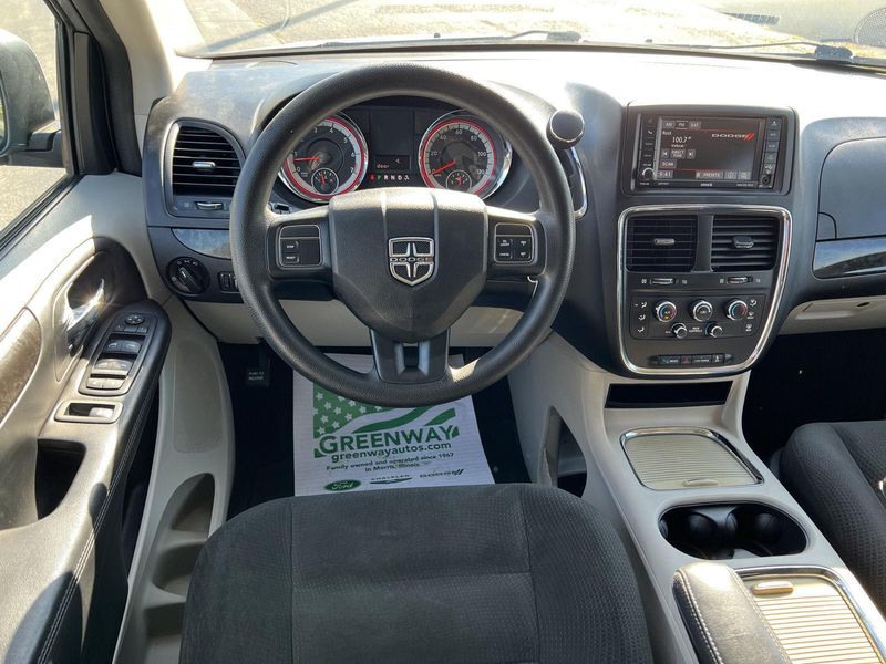 2015 Dodge Grand Caravan SXT photo 14