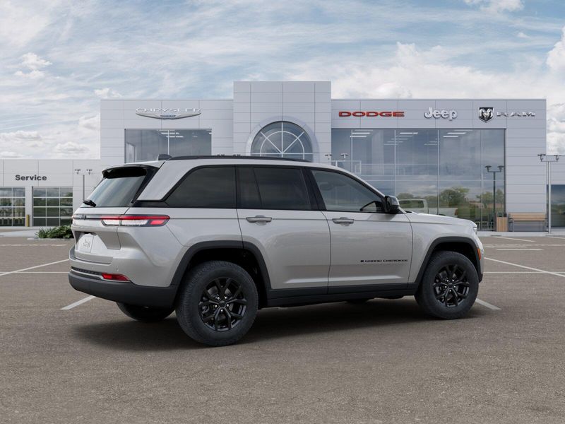 New 2025 Jeep Grand Cherokee Altitude X 4x4