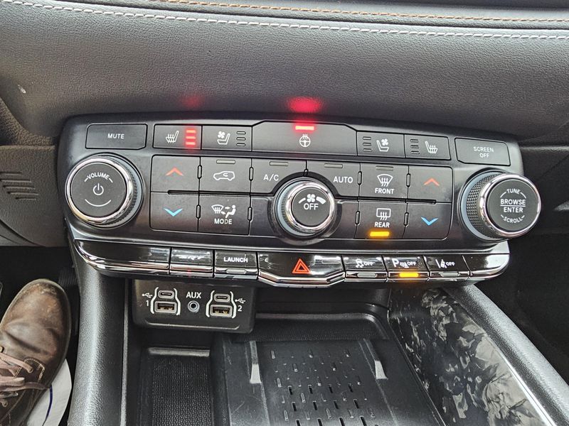 Used 2025 Dodge Durango SRT Hellcat Silver BulletImage 30