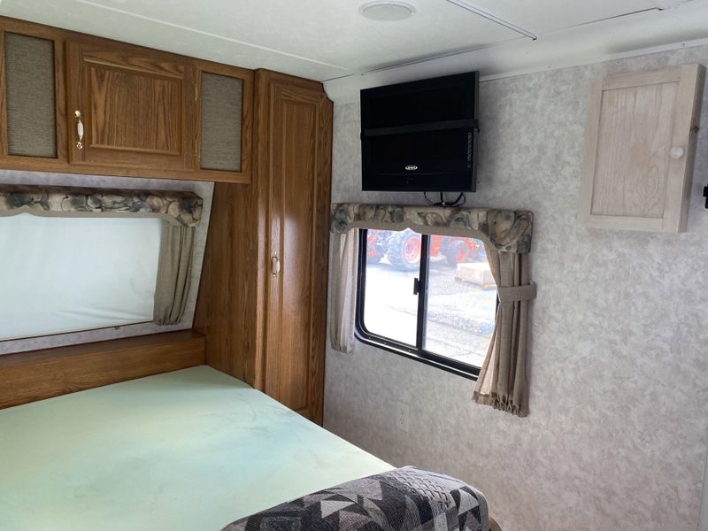 2003 NASH 22H Image 22
