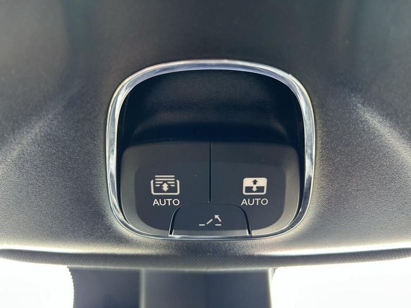 2023 Jeep Compass Trailhawk photo 24