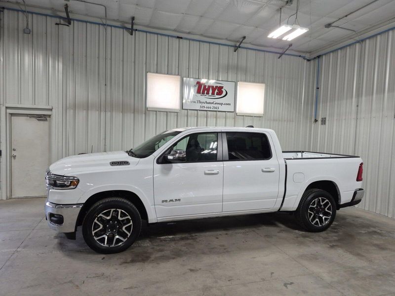 2025 RAM 1500 Laramie Crew Cab 4x4 5