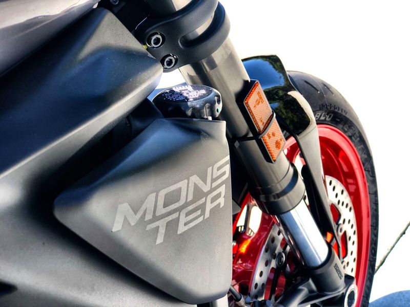 New 2027 Ducati MONSTER 896 Image 27