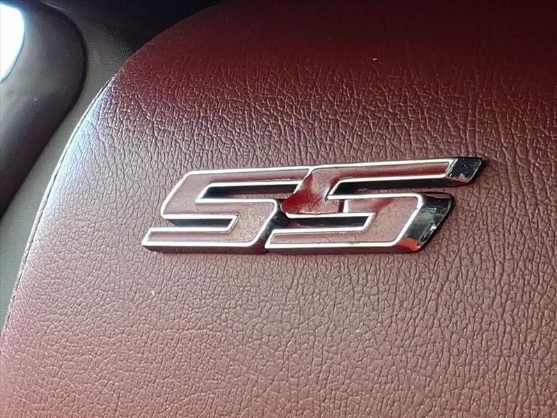 Used 2018 Chevrolet Camaro SSImage 26