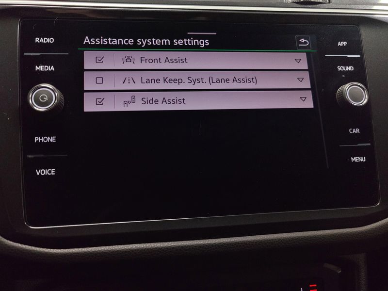 2024 Volkswagen Tiguan SE R-Line Black AWD w/SunroofImage 10