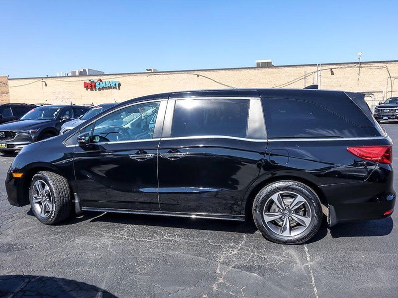 2018 Honda Odyssey Touring photo 4