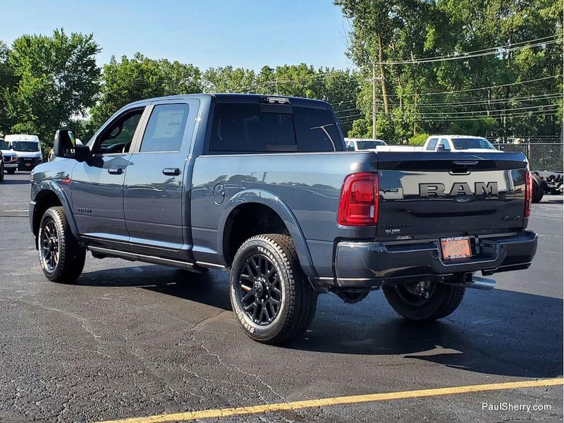 New 2025 RAM 2500 Limited Crew Cab 4x4 6