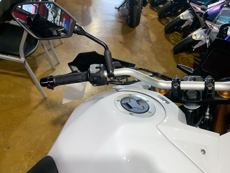 New 2025 Suzuki V-STROM 800DE ADVENTURE Image 17
