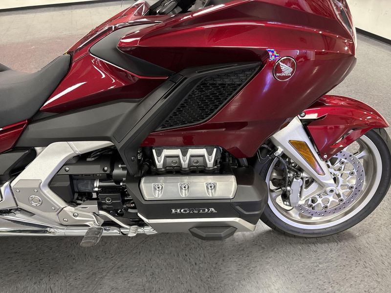 Used 2023 Honda GOLDWING TOUR Image 13