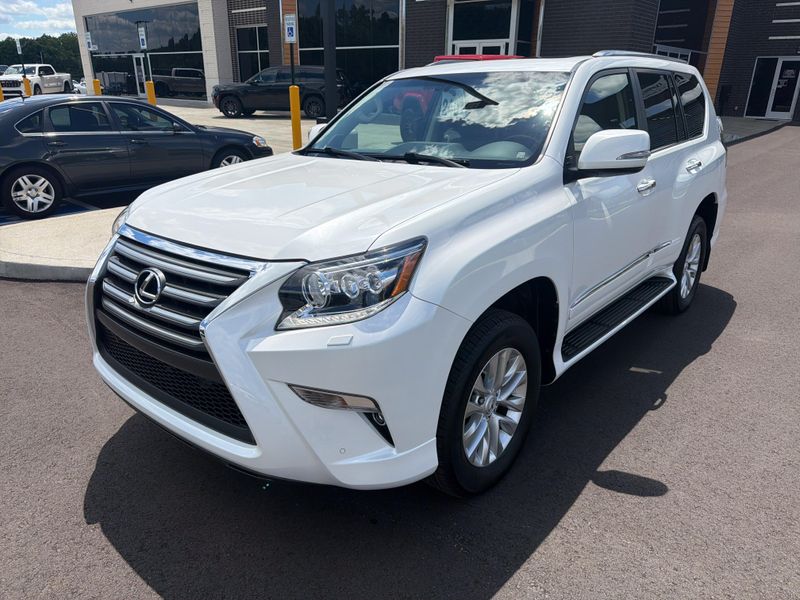 Used 2018 Lexus GX 460 PremiumImage 2