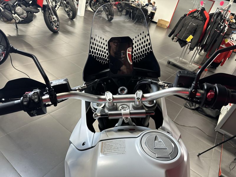 2025 Ducati DesertxImage 7