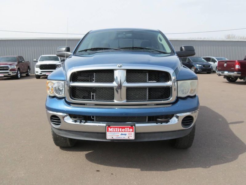 Used 2005 Dodge Ram 2500 SLT 4dr Quad Cab 4WD SBImage 3
