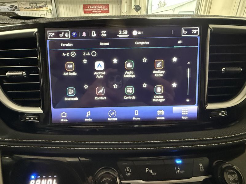 Used 2022 Chrysler Pacifica Touring LImage 32