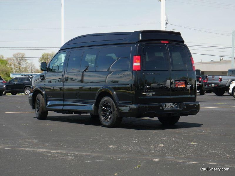 2019 Chevrolet Express 2500 Image 9