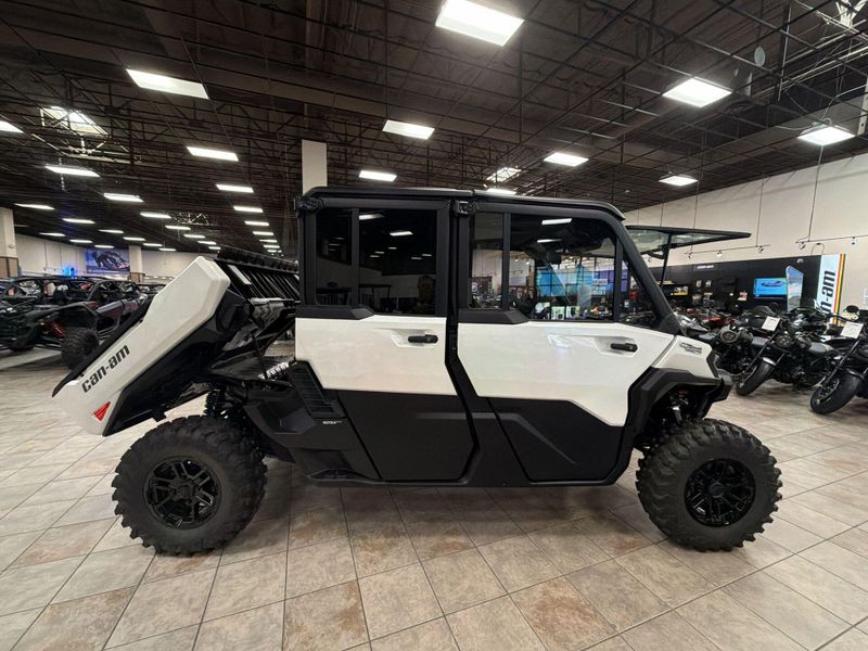 New 2026 Can-Am DEFENDER MAX LIMITED CAB HD11 Image 23