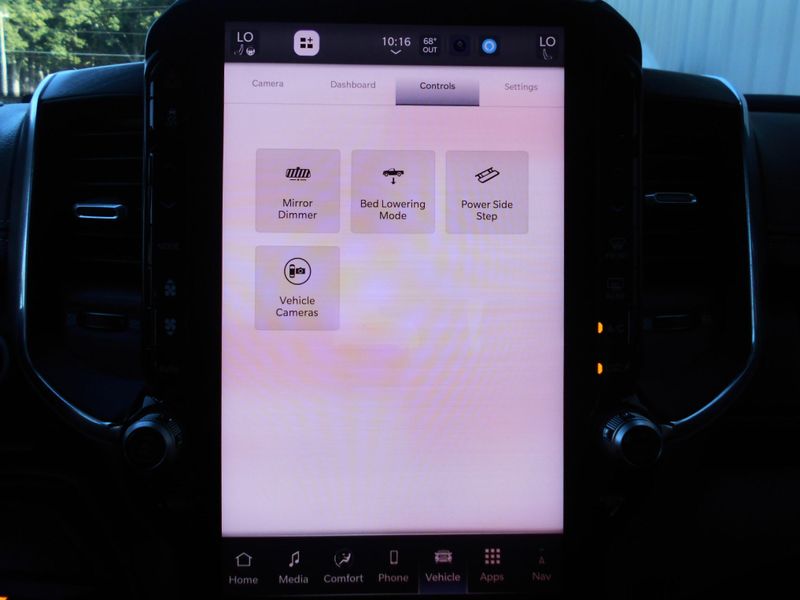 2026 Ram 2500 Laramie photo 32