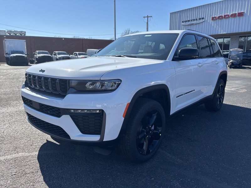 New 2026 Jeep Grand Cherokee Limited 4x4Image 1