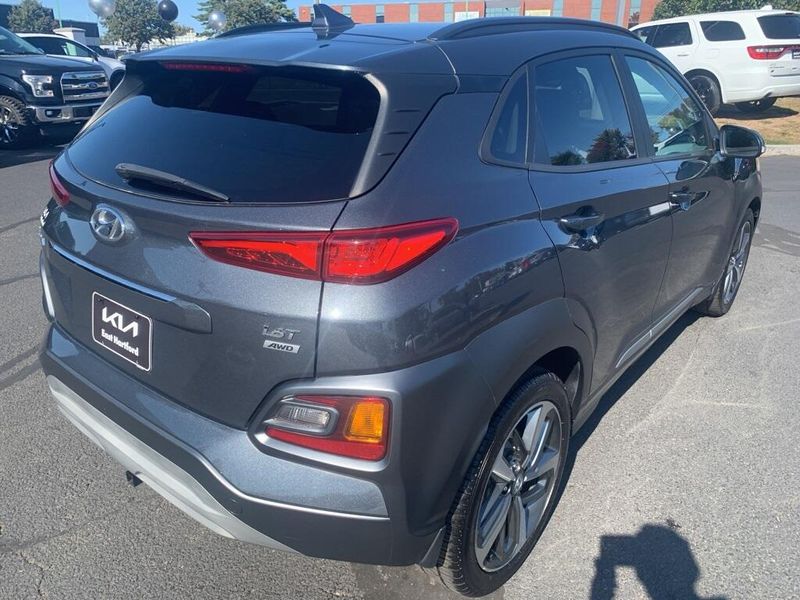 2021 Hyundai Kona LimitedImage 3