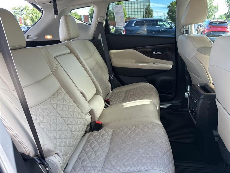 Used 2023 Nissan Murano PlatinumImage 19