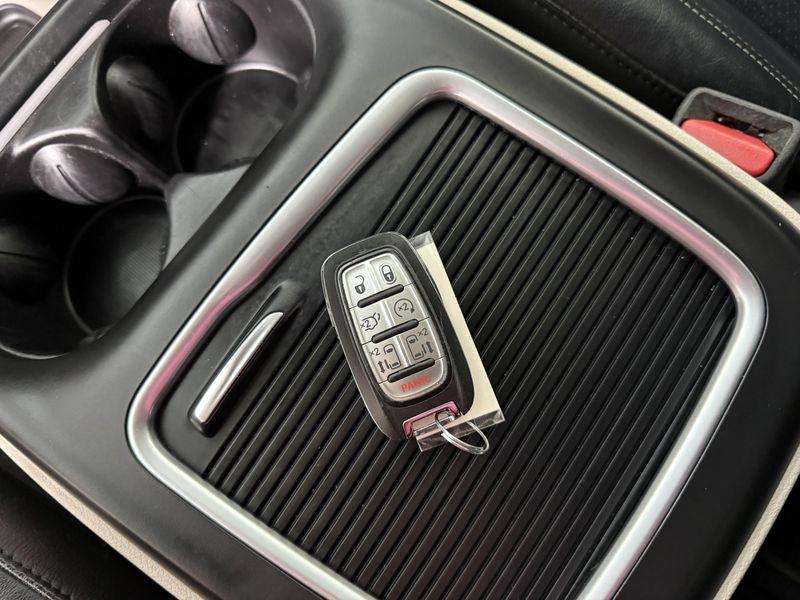 Used 2022 Chrysler Pacifica Touring LImage 19