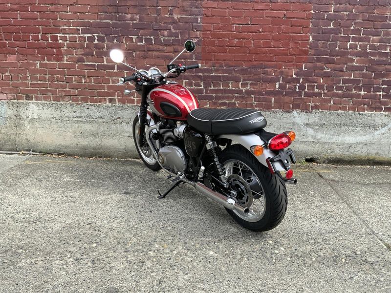 2025 Triumph BONNEVILLE T120 ELVIS EDITION