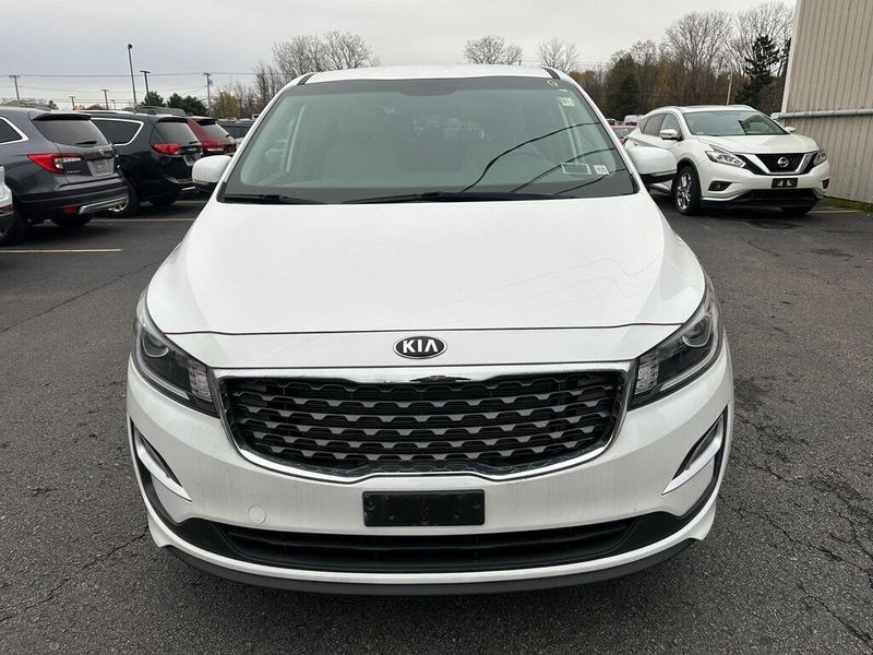 2020 Kia Sedona LXImage 9