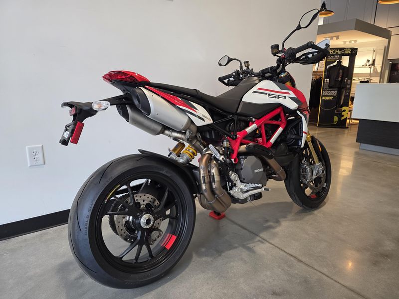 2025 Ducati Hypermotard 950 SP