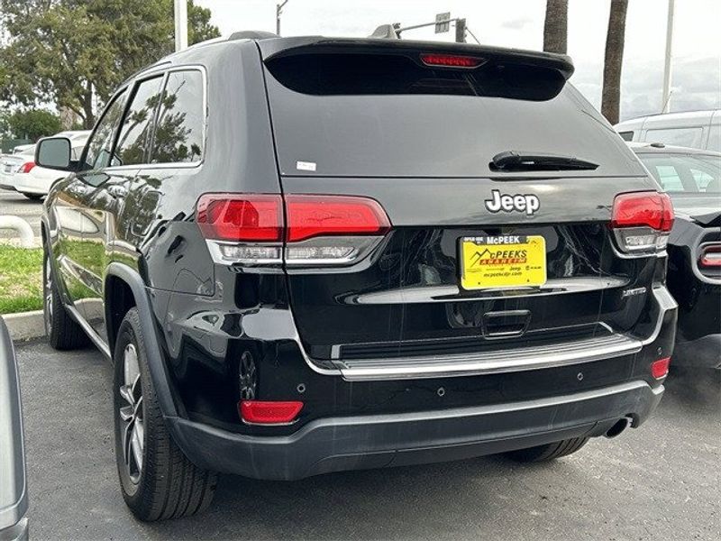 2021 Jeep Grand Cherokee Limited in a Diamond Black Crystal Pearl Coat exterior color and Blackinterior. McPeek