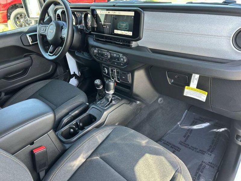 New 2026 Jeep Wrangler 4-door SportImage 13