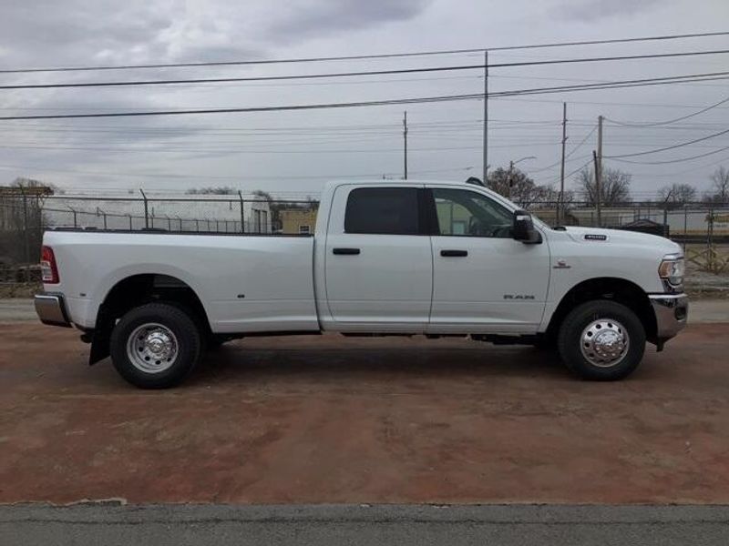 2024 RAM 3500 Big Horn Crew Cab 4x4 8