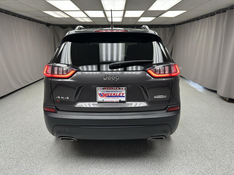Used 2022 Jeep Cherokee Latitude LuxImage 3