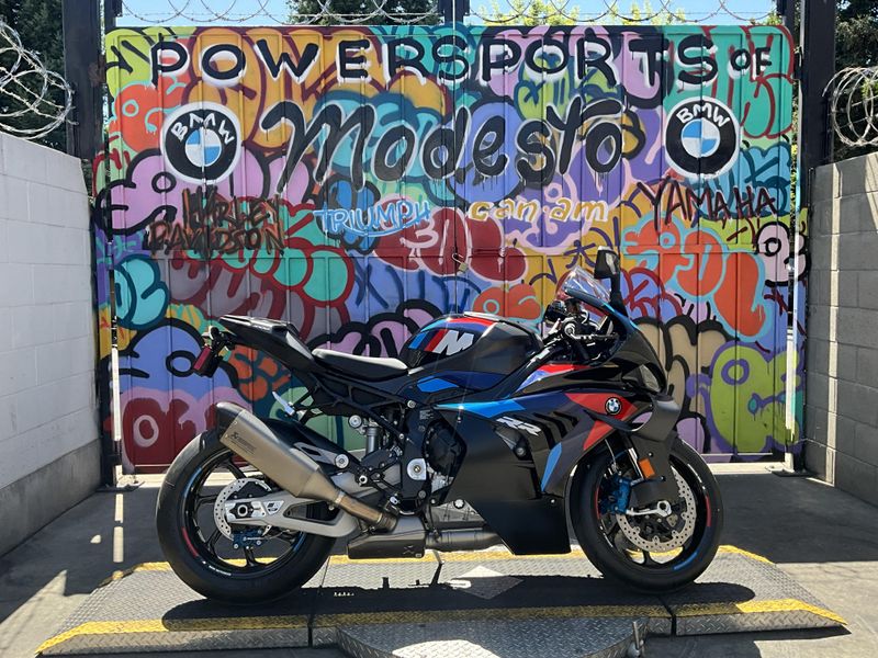 New 2026 BMW M 1000 RR Image 5