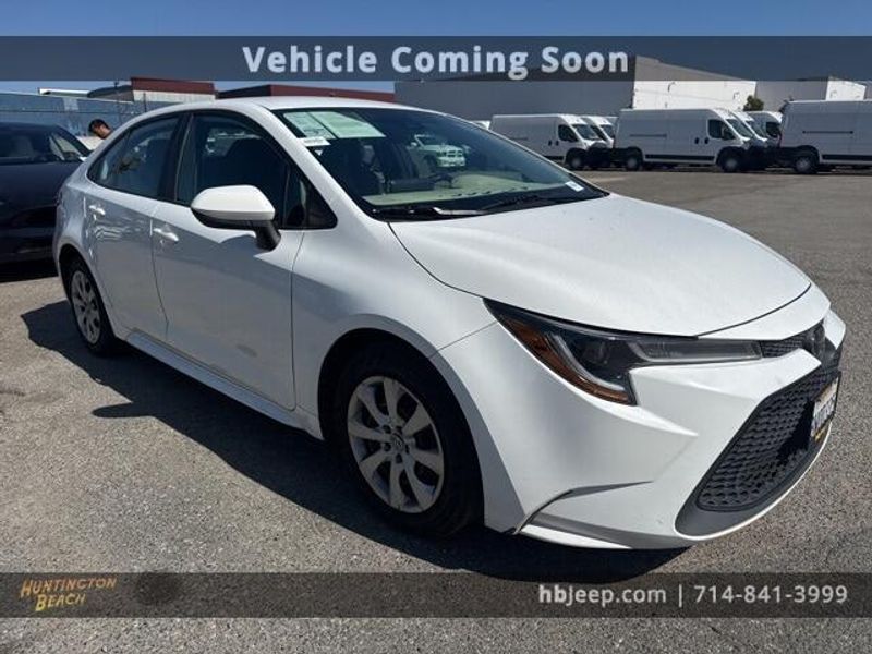 2021 Toyota Corolla LEImage 3