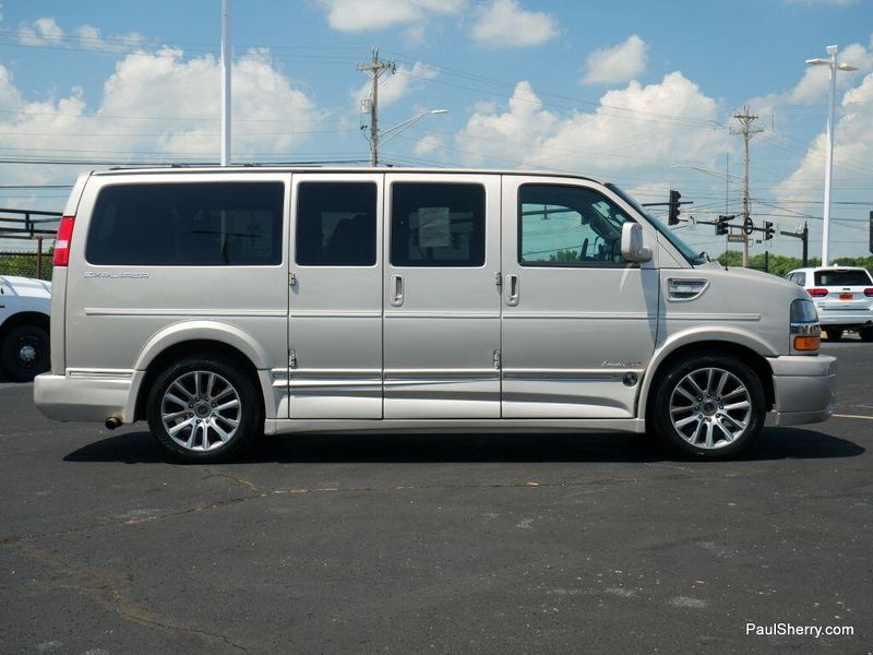 Used 2019 Chevrolet Express 2500 Image 12