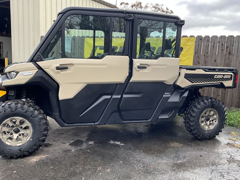 2023 Can-Am DEFENDER MAX LIMITED HD10Image 3