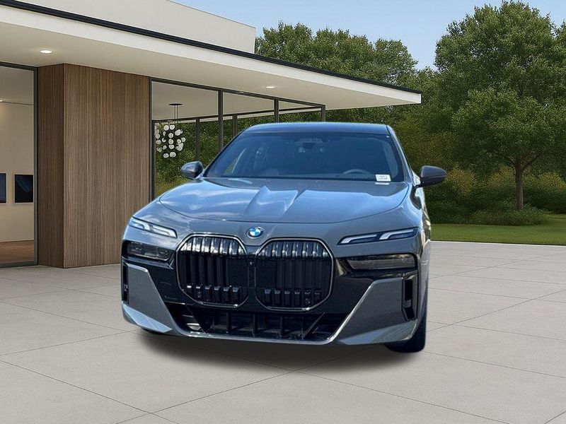 New 2026 BMW 7 Series 760i xDriveImage 3