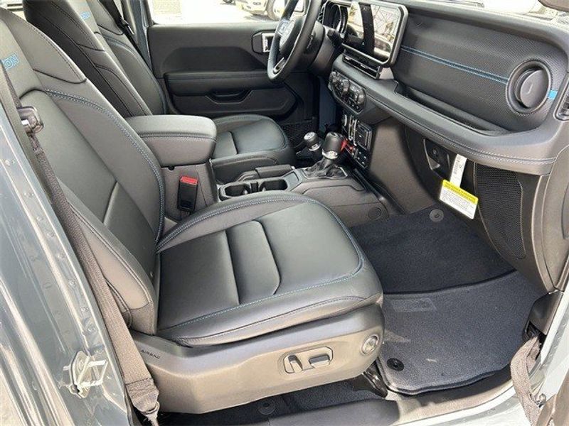 2024 Jeep Wrangler 4-door Rubicon X 4xeImage 8