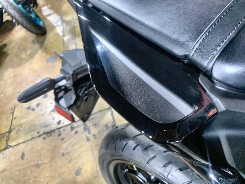 New 2026 Yamaha YZF-R3 ABS Image 28