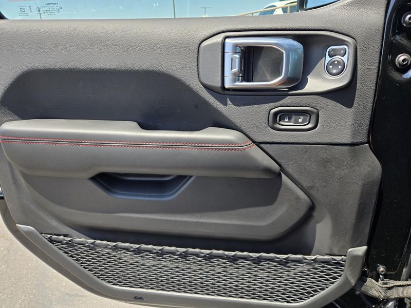 New 2026 Jeep Wrangler 4-door Rubicon X