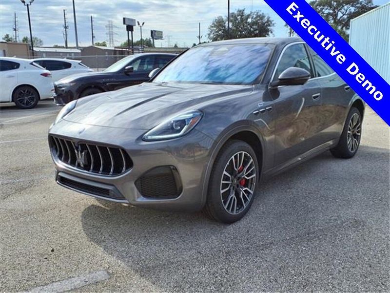 New 2024 Maserati Grecale GTImage 2