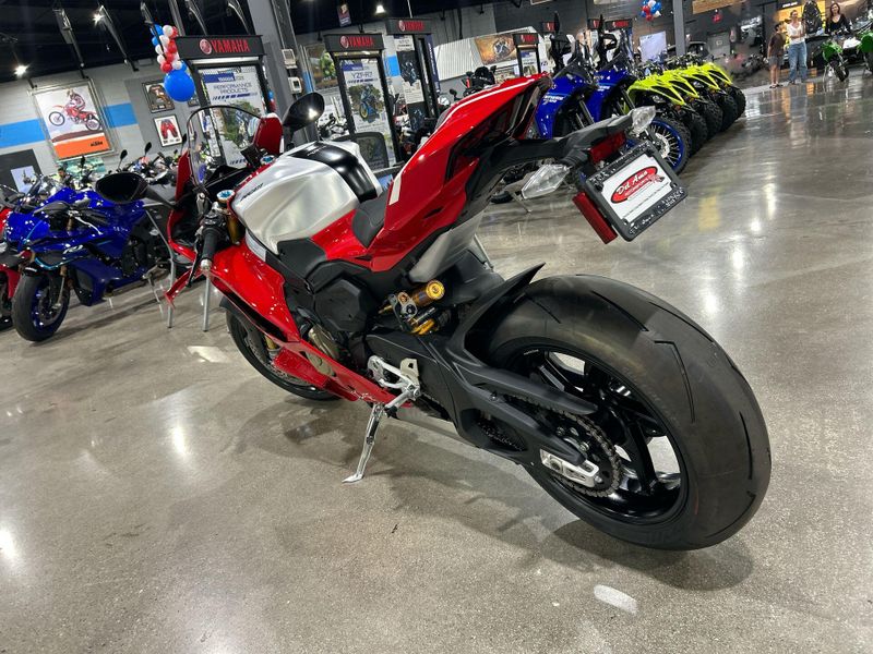 New 2026 Ducati PANIGALE V4 R Image 17