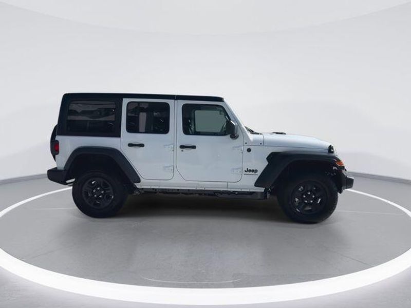 New 2026 Jeep Wrangler 4-door SportImage 9