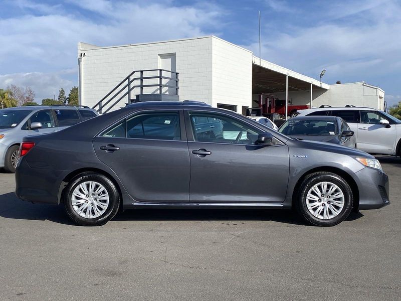 2012 Toyota Camry Hybrid LEImage 3