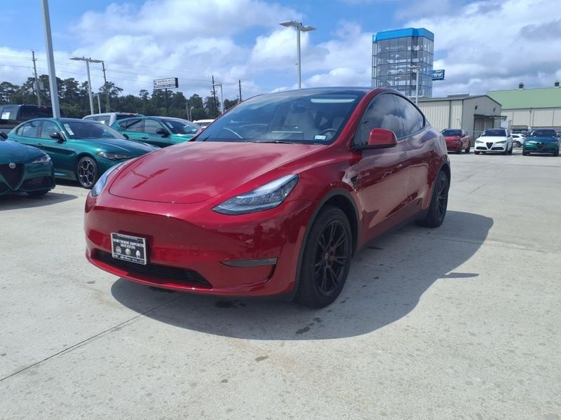 2023 Tesla Model Y Long RangeImage 2