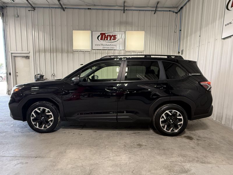 Used 2025 Subaru Forester PremiumImage 13